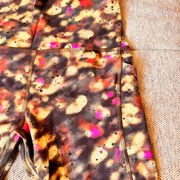 lululemon athletica Multicolor Patterned Leggings - Picture 4 of 7